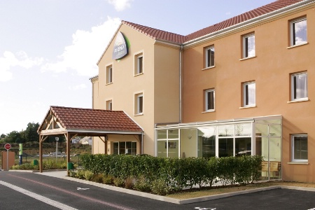 Akena City Caudry : 49 chambres sur deux étages, dont deux chambres accessibles aux personnes à mobilité réduite. Akena City Caudry : 49 chambres sur deux étages, dont deux chambres accessibles aux personnes à mobilité réduite.