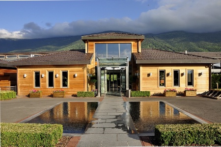 Le Jiva Hill Park Hotel, situé aux pieds des montagnes avec vue sur le Mont-Blanc Le Jiva Hill Park Hotel, situé aux pieds des montagnes avec vue sur le Mont-Blanc