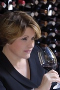 2. Corinne Mentzelopoulos, propriétaire de la société Château Margaux, promu au grade d'officier.