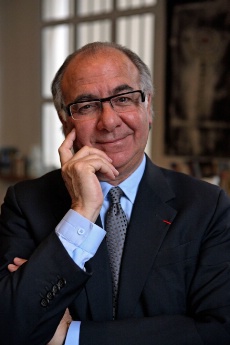 Serge Trigano : 'Nous sommes très sollicités par les villes qui nous font des propositions intéressantes.'