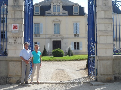 Au coeur du Château de Cîteaux, Corinne et Jean Garnier viennent de créer leur Hôtel-Spa Resort La Cueillette. Au coeur du Château de Cîteaux, Corinne et Jean Garnier viennent de créer leur Hôtel-Spa Resort La Cueillette.