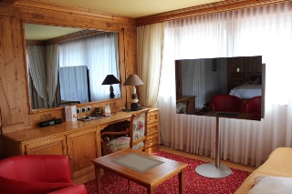 Dans les suites, une trentaine sont équipées de téléviseurs-miroirs.