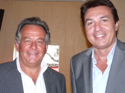 De gauche à drote : Paul Roll, directeur général de l'Office du Tourisme et de Congrès de Paris, Jean Bernard Bros, maire adjoint de la Ville Paris en charge du tourisme. De gauche à drote : Paul Roll, directeur général de l'Office du Tourisme et de Congrès de Paris, Jean Bernard Bros, maire adjoint de la Ville Paris en charge du tourisme.