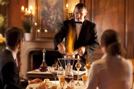 Le restaurant gastronomique du Parc ouvre au dîner du mardi au samedi.