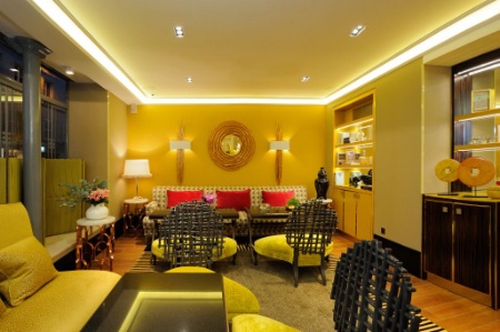 Salon.