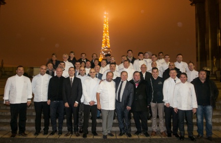 Le 1er décembre, 75 chefs affiliés aux Logis ont été distingués dans le nouveau classement restauration du réseau, soit en « Table distinguée » ou en mention « espoir », par le président Thierry Amirault, la directrice générale Krystel Blondeau, et le parrain Gilles Goujon. Le 1er décembre, 75 chefs affiliés aux Logis ont été distingués dans le nouveau classement restauration du réseau, soit en « Table distinguée » ou en mention « espoir », par le président Thierry Amirault, la directrice générale Krystel Blondeau, et le parrain Gilles Goujon.