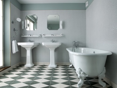 Salle de bains de la suite Bachaumont.
