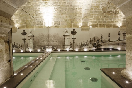 Tendance 5 : La piscine dans la cave de la Lanterne à Paris.
