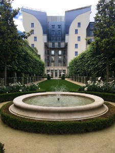 Le jardin, désormais accessible à la clientèle.