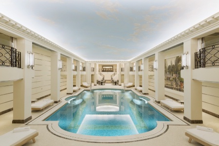 La piscine peut être recouverte et accueillir bals, banquets...