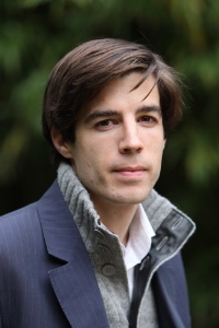 Romain Trollet : 'Ce sont les médias sociaux qui aujourd'hui font la réputation d'un hôtel.' Romain Trollet : 'Ce sont les médias sociaux qui aujourd'hui font la réputation d'un hôtel.'
