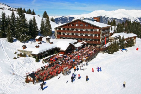 Le Courcheneige, un hôtel au milieu des pistes. Le Courcheneige, un hôtel au milieu des pistes.