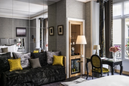 Une junior suite du Sofitel Paris Baltimore Tour Eiffel.