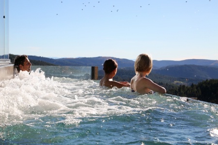 Le spa des Sources du Haut Plateau, à Saint-Bonnet-le-Froid. Le spa des Sources du Haut Plateau, à Saint-Bonnet-le-Froid.