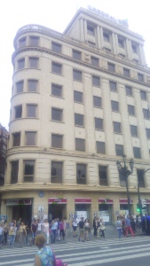 C'est le bâtiment d'une ancienne banque, sur l'avenue Arenal, qui abritera le futur hôtel « 5 étoiles » C'est le bâtiment d'une ancienne banque, sur l'avenue Arenal, qui abritera le futur hôtel « 5 étoiles »
