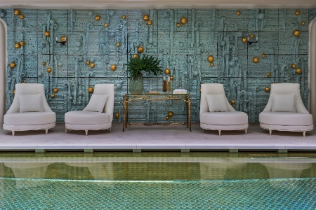 La piscine.