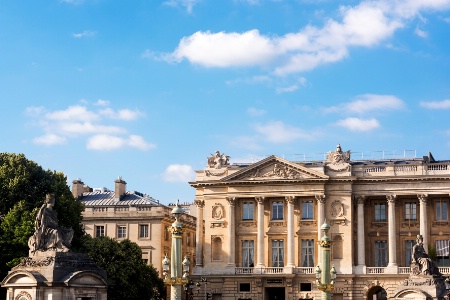 La façade du Crillon.