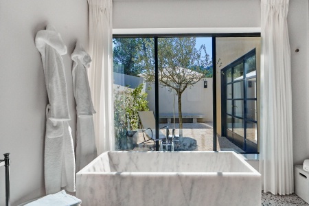 Une salle de bain.