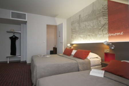 L'hôtel Amiral, un 3 étoiles au coeur de Nantes, a obtenu l'Ecolabel en 2011. L'hôtel Amiral, un 3 étoiles au coeur de Nantes, a obtenu l'Ecolabel en 2011.