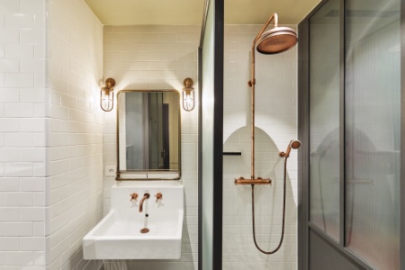 Une salle de bain.