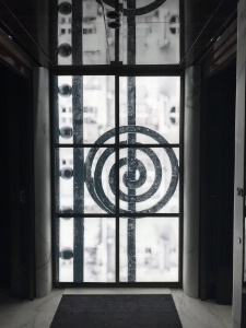 Détail, dans un couloir du Lutetia. Détail, dans un couloir du Lutetia.