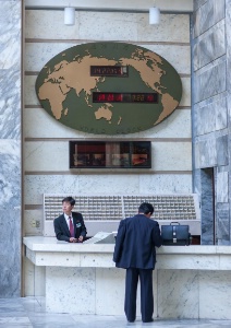 Quelques hôtels internationaux d'inspiration soviétique accueillent les étrangers dans la capitale nord-coréenne.