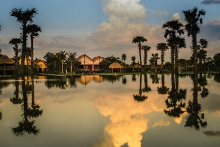 Phum Baitang reproduit l'architecture traditionnelle cambodgienne.