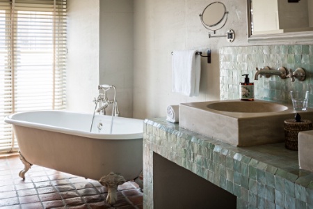 Une salle de bains.