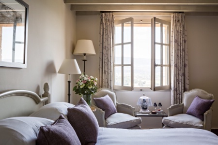 Une chambre.