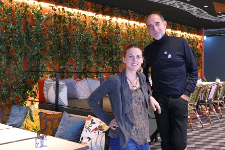 Pauline Alle, directrice de la restauration, et Philippe Gawron, directeur de l'établissement.