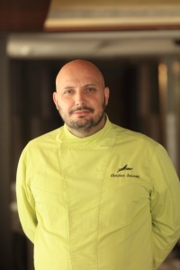 Christian Sinicropi, 2 étoiles Michelin, et chef de toutes les cuisines de l'hôtel.
