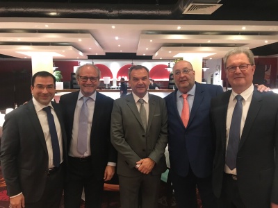 De g. à d. : Karim Soleilhavoup, Pascal Macé, Fabrice Galland, Eric Fuchs et Michel Duret. De g. à d. : Karim Soleilhavoup, Pascal Macé, Fabrice Galland, Eric Fuchs et Michel Duret.