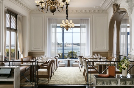 Le Georges V : 88 places tournées vers l'horizon.