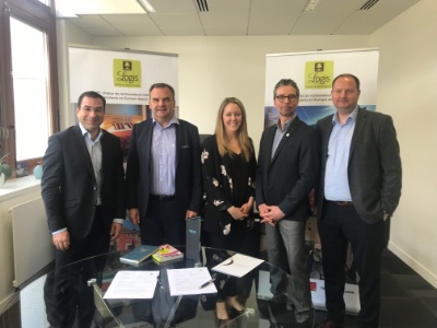 De g. à d. : Karim Soleilhavoup, directeur général des Logis, Fabrice Galland, président des Logis, Amélie Leduc Dauphinais, directrice développement commercial et opération Ôrigine Hôtels, Benoît Pigeon, p. d. g. Ôrigine Hôtels et David Grobelny, directeur du développement Logis. De g. à d. : Karim Soleilhavoup, directeur général des Logis, Fabrice Galland, président des Logis, Amélie Leduc Dauphinais, directrice développement commercial et opération Ôrigine Hôtels, Benoît Pigeon, p. d. g. Ôrigine Hôtels et David Grobelny, directeur du développement Logis.