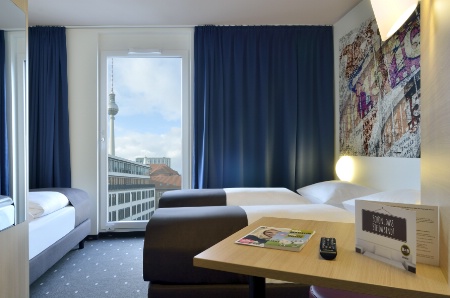 Une chambre du B&B Hotel de Berlin.