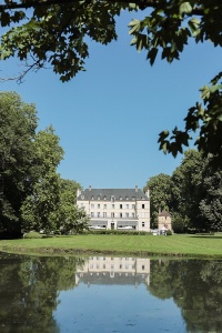 La Château de Saulon compte désormais 24 chambres, 8 en plus dans son pavillon et 10 autres dans la grange rénovée.