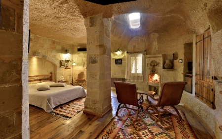 Des suites incroyables sont logées à même la roche.