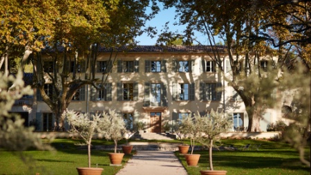 Fontenille, à Lauris.