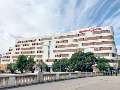 Meininger ouvre le plus gros hostel de Paris.