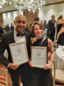 Laure Fourtou, responsable marketing de la villa Dar El Sadaka, à Marrakech, et Robin Oodunt, directeur du Château Eza, à Eze Village. Laure Fourtou, responsable marketing de la villa Dar El Sadaka, à Marrakech, et Robin Oodunt, directeur du Château Eza, à Eze Village.