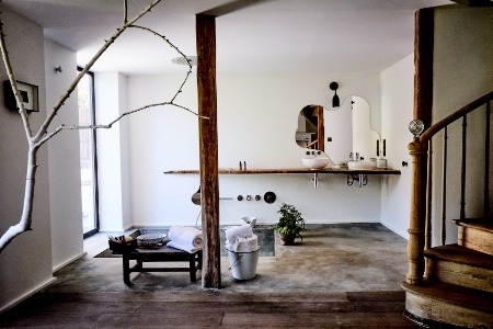 Salle de bains de La Maison de la Source.