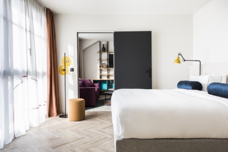 Chaque chambre a été conçue pour être la plus lumineuse possible. Chaque chambre a été conçue pour être la plus lumineuse possible.