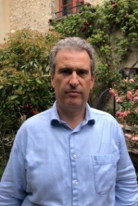 Xavier Roy, de l'hôtel Aux Vieux Remparts, à Provins : 'Les clients ont été très sensibles au fait que nous restions ouverts. Cela a renforcé l'image de notre établissement' Xavier Roy, de l'hôtel Aux Vieux Remparts, à Provins : 'Les clients ont été très sensibles au fait que nous restions ouverts. Cela a renforcé l'image de notre établissement'