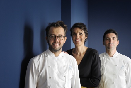 Stefania Moroni et les chefs Alessandro Negrini et Fabio Pisani, propriétaires du restaurant Il Luogo di Aimo e Nadia, à Milan.