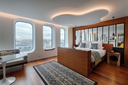 Une des chambres de l'hôtel Marriott Renaissance République, à Paris. Une des chambres de l'hôtel Marriott Renaissance République, à Paris.