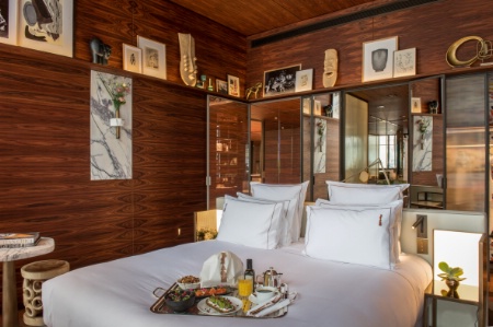 L'hôtel Brach, à Paris, est resté ouvert. L'hôtel Brach, à Paris, est resté ouvert.