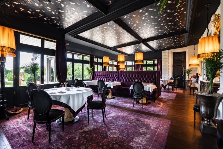La salle du restaurant gastronomique.