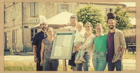 Les six associés, nouveaux propriétaires de l'hôtel. Les six associés, nouveaux propriétaires de l'hôtel.