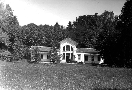 Le Domaine de Marlioz au début du XX siècle. Le Domaine de Marlioz au début du XX siècle.