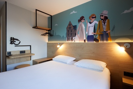 Ondine Jallerat a profité de travaux de rénovation, dans son hôtel orléanais, pour changer d'enseigne.